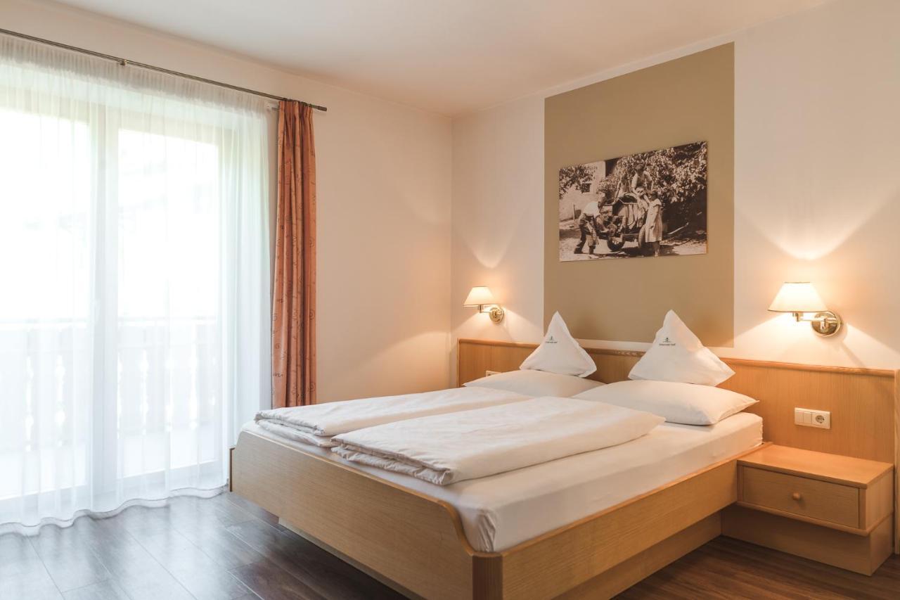 Villa Untermairhof Algund Zimmer foto