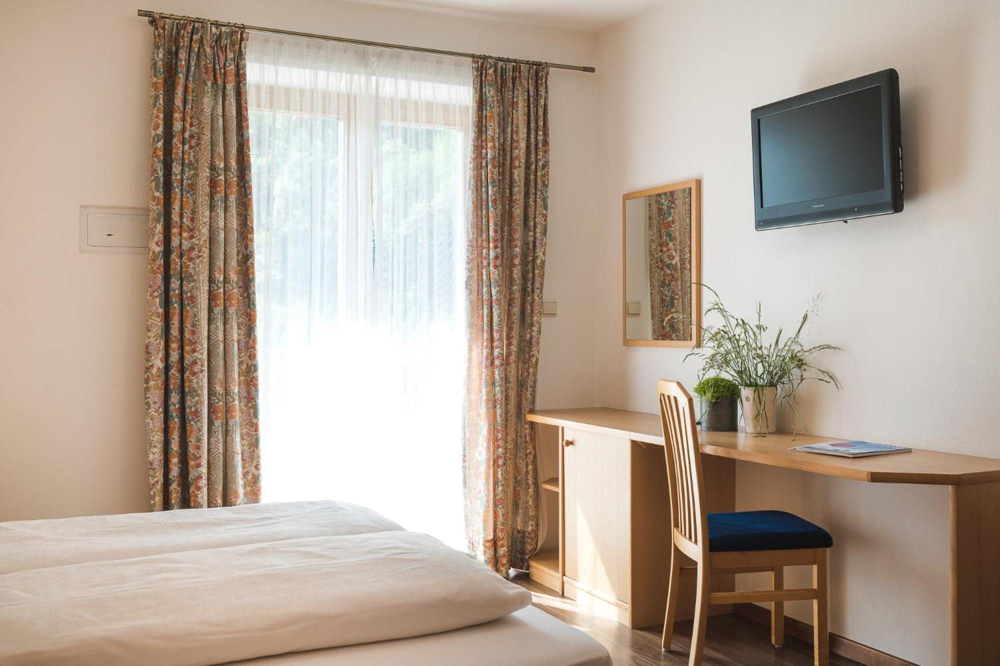 Villa Untermairhof Algund Zimmer foto